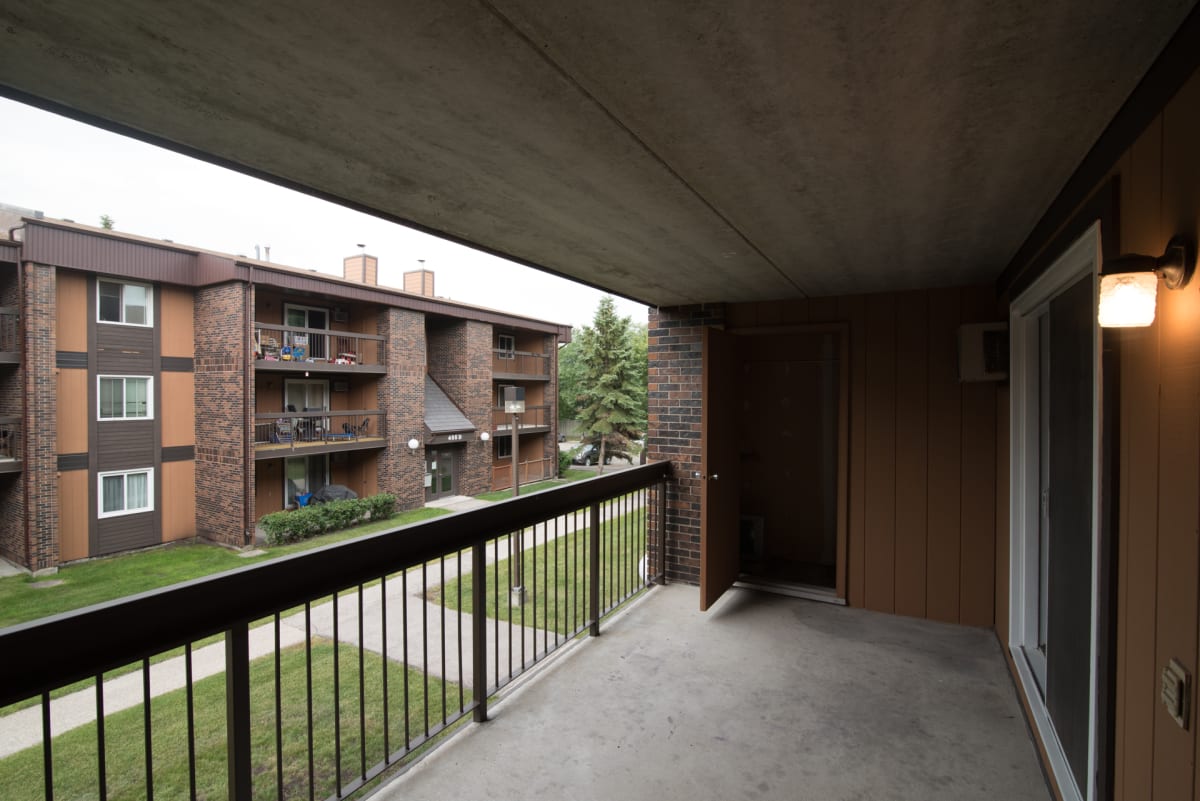 Photos and Video of River Park Estates in Winnipeg, MB