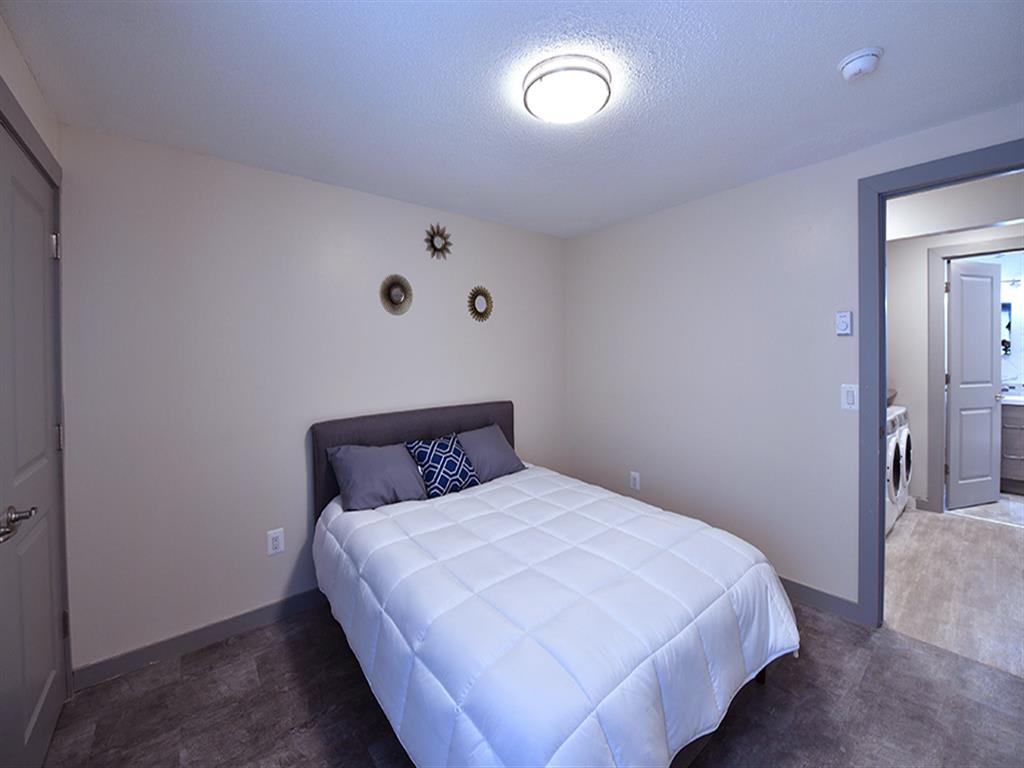 Photos and Video of Peppertree Apartments in Groton, CT