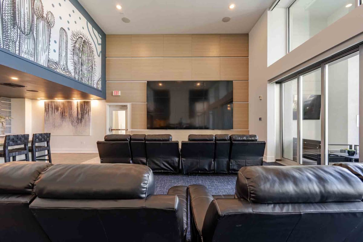 Community television lounge at Slate Scottsdale.