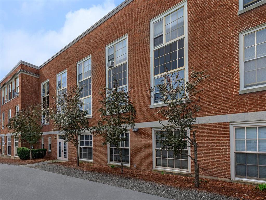 Photos and Video of The Meetinghouse at Goffstown in Goffstown, NH