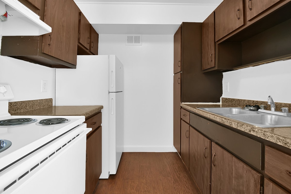 Photos and Video of The Stratford in Indianapolis, IN