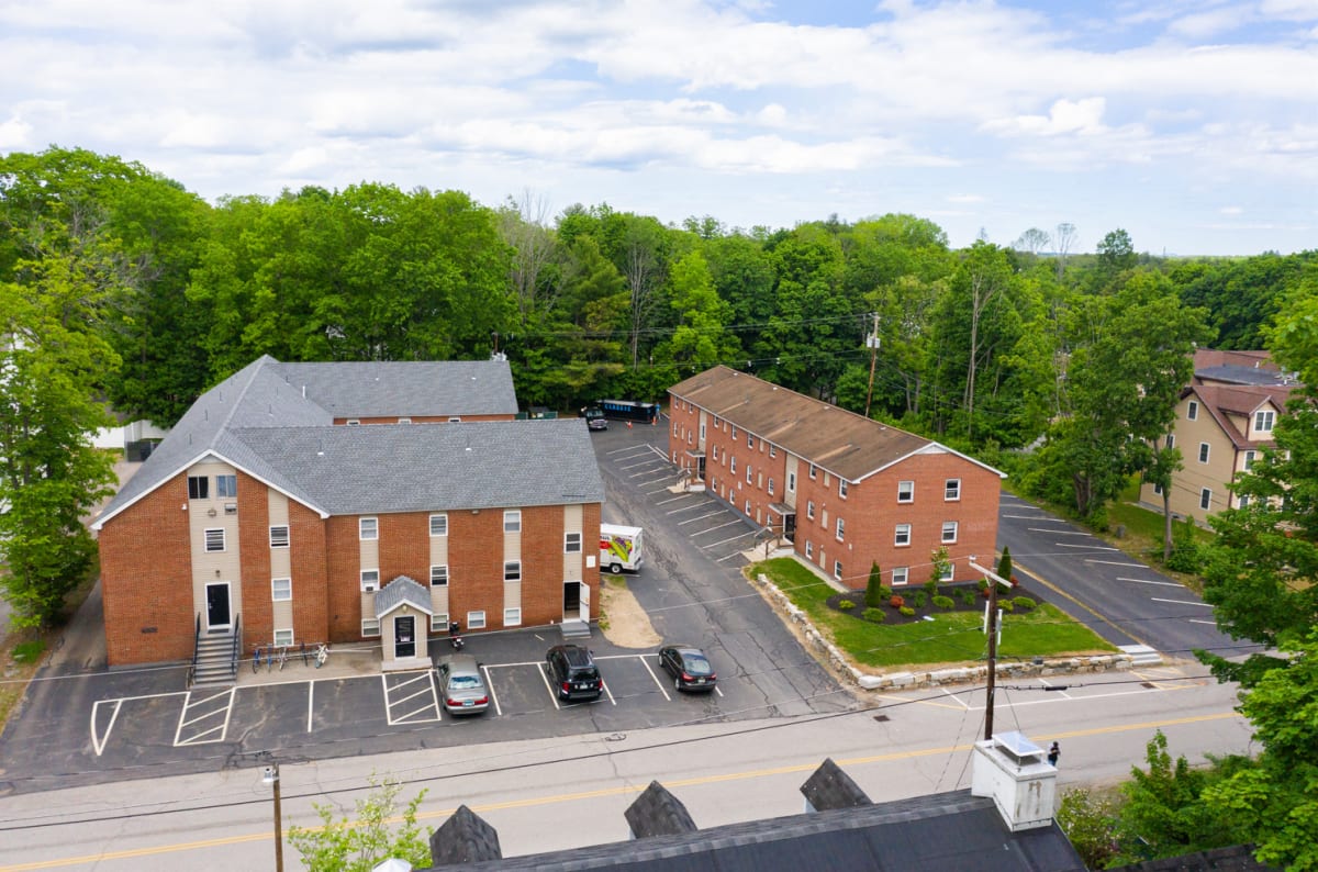 Photos and Video of 10 Strafford Ave in Durham, NH