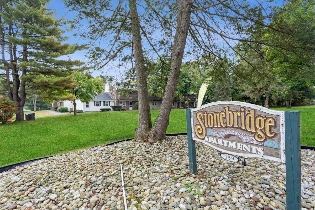 Stonebridge Front Stonebridge in Ellington, CT | Property Details