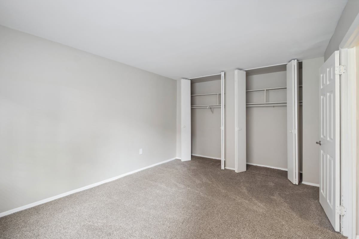 Apartments For Rent in Dumfries, VA Briarwood Photos