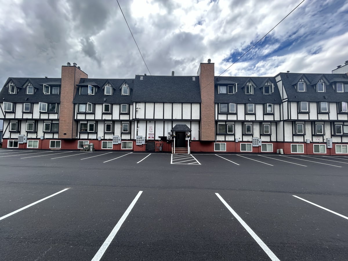 Apartments For Rent in Anchorage Kings Court Photos