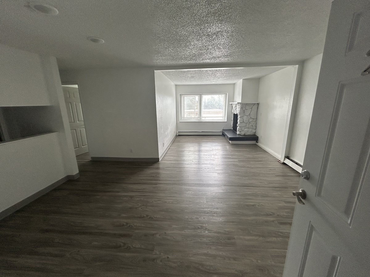 Apartments For Rent in Anchorage Kings Court Photos