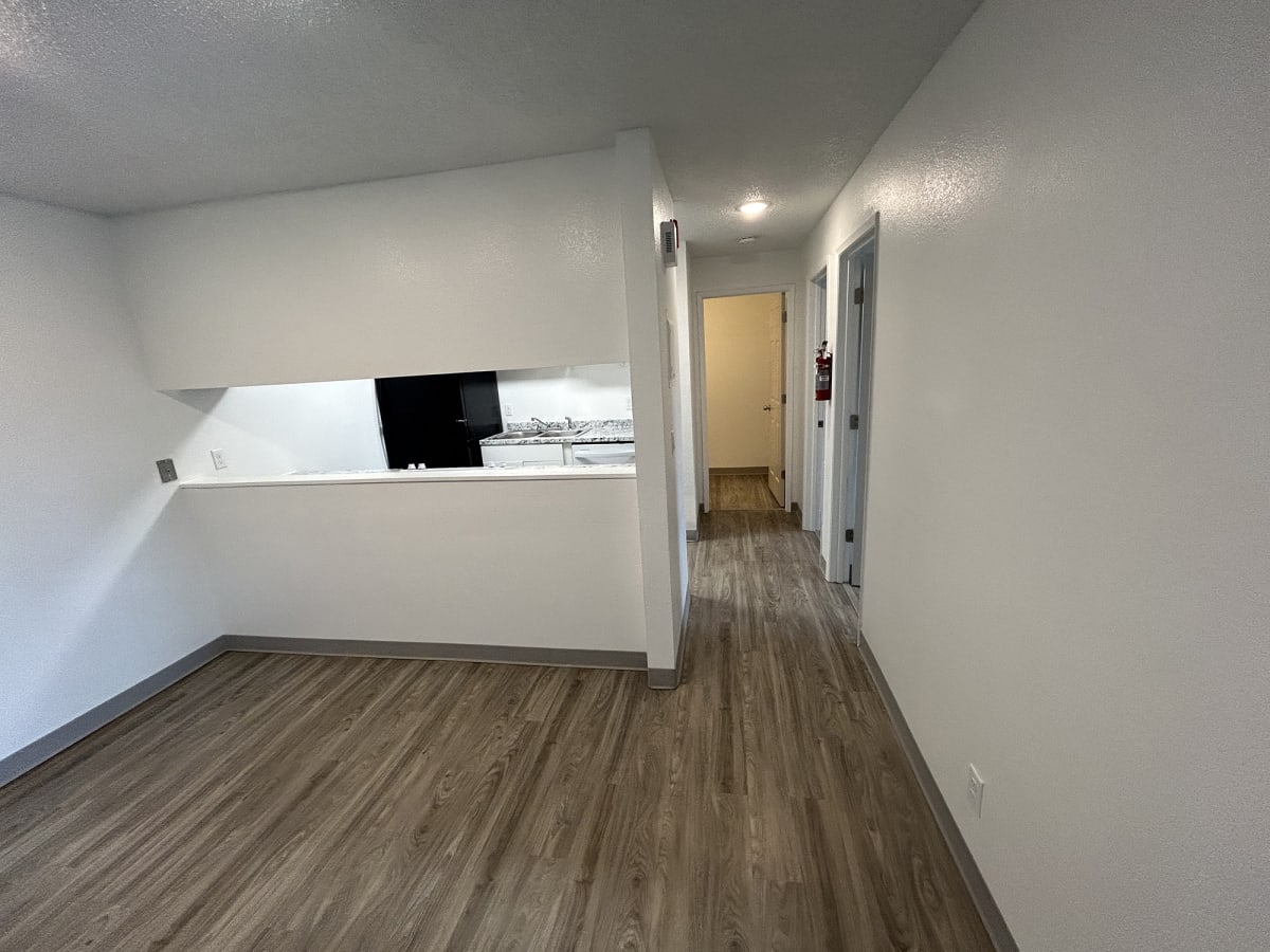 Apartments For Rent in Anchorage Kings Court Photos