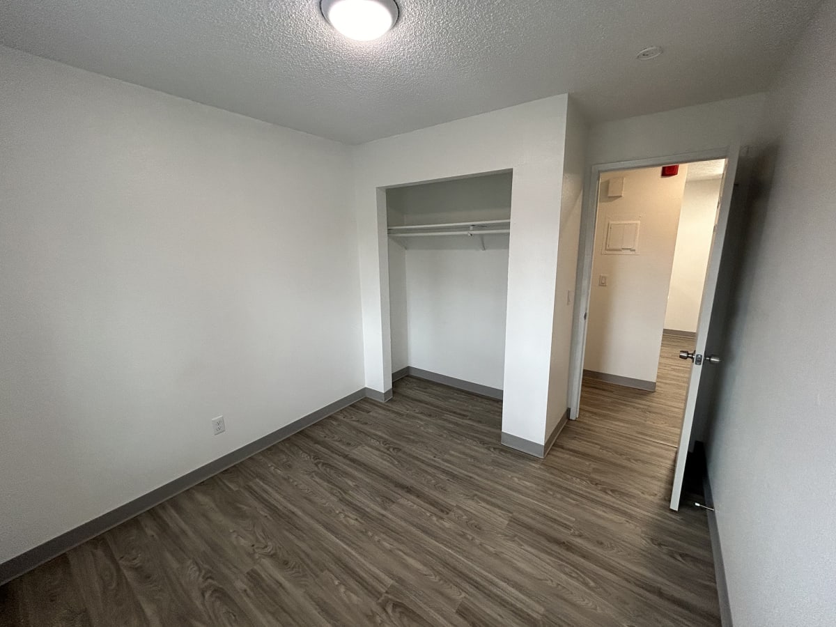 Apartments For Rent in Anchorage Kings Court Photos