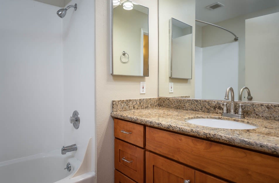 Apartments For Rent in Pearl District, Portland, OR Maurice Dear