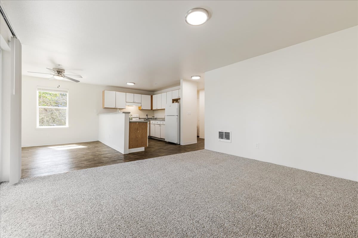 7958 Se Foster Rd Photo Gallery