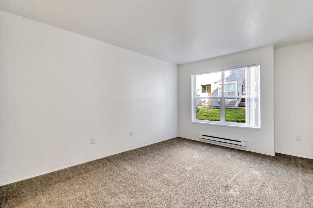 Photo Gallery of Hampton Ridge Apartments in Tigard Oregon