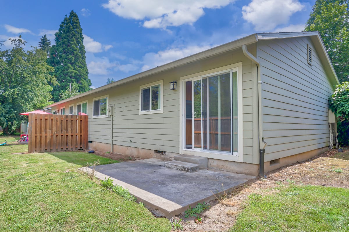 Photos and Video of Harrison Square Apartments in Portland, OR