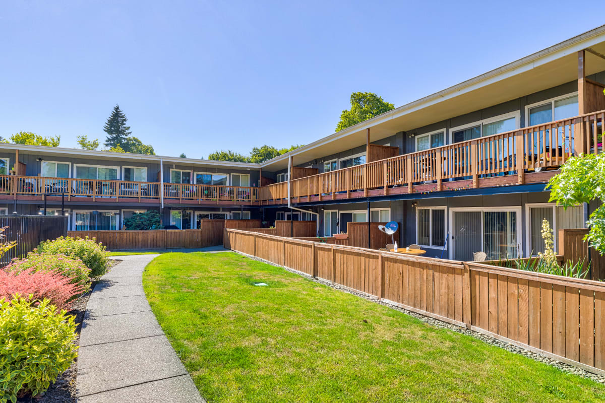 Camille Court Garden Apartments in Photo Gallery