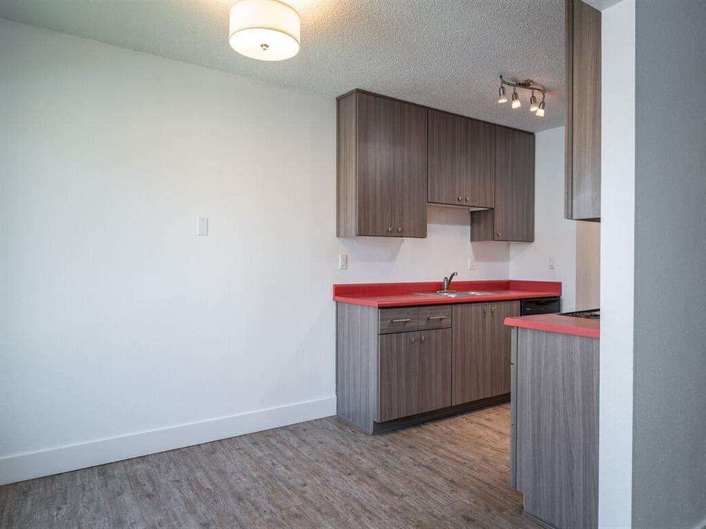 Photos and Video of Beverly Grove Apartments in Portland, OR