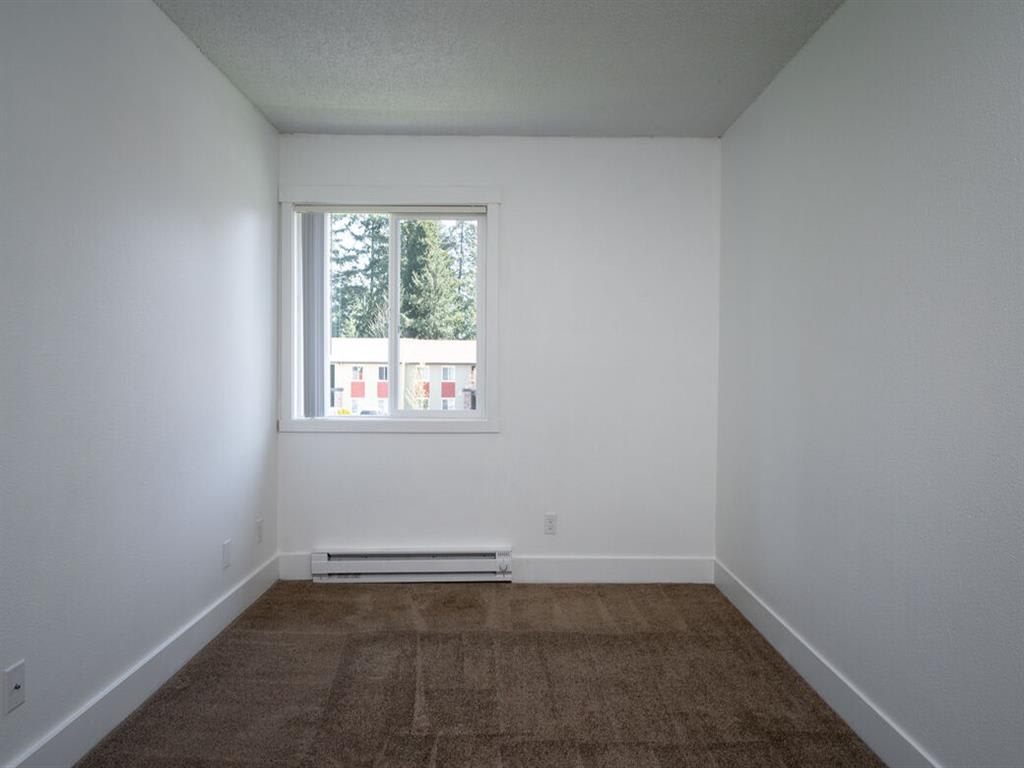 Photos and Video of Beverly Grove Apartments in Portland, OR