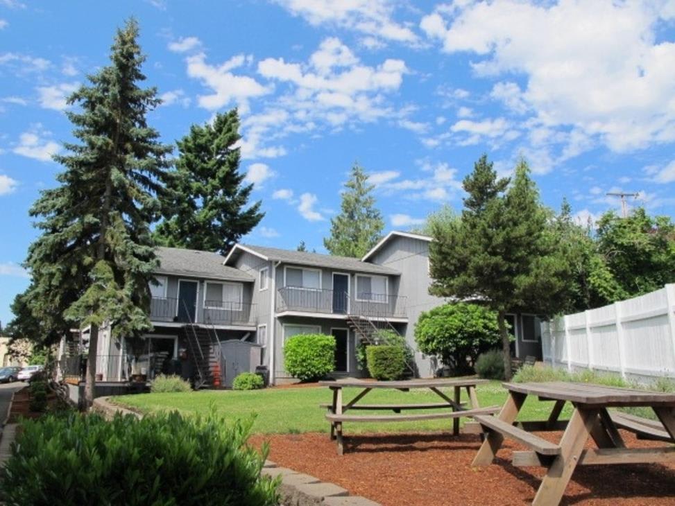 Photos and Video of Crestwood Court Apartments in Portland, OR