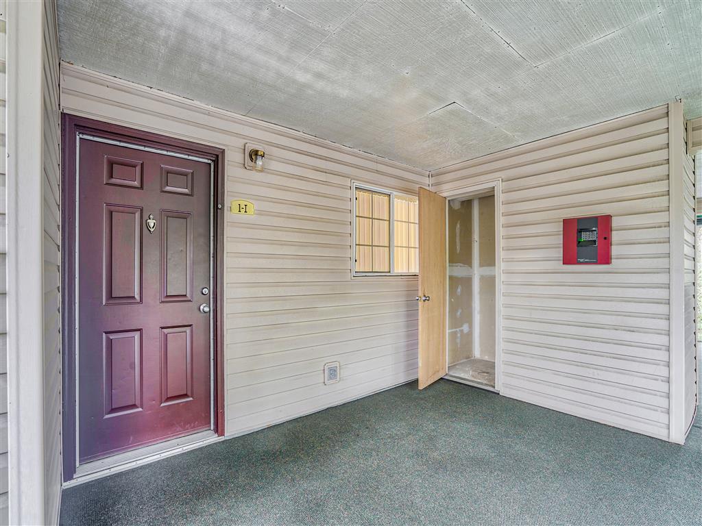 Photos and Video of Hampton Ridge Apartments in Tigard, OR