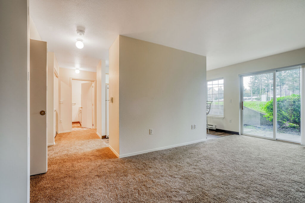 Photos and Video of Quatama Village Apartments in Aloha, OR