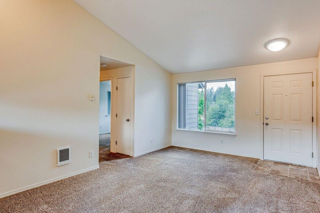 Photos and Video of Willamette Falls Court Apartments in Oregon City OR