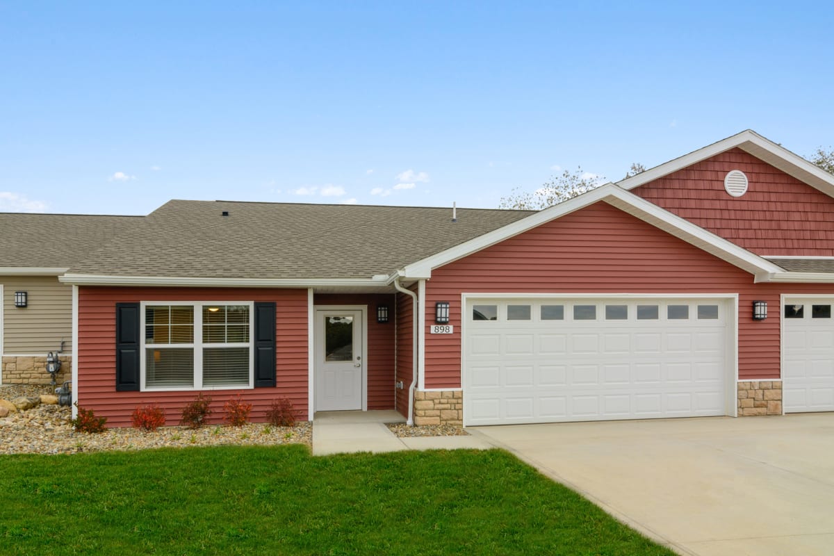 Redwood Mansfield Photos View Mansfield OH apartment rentals images