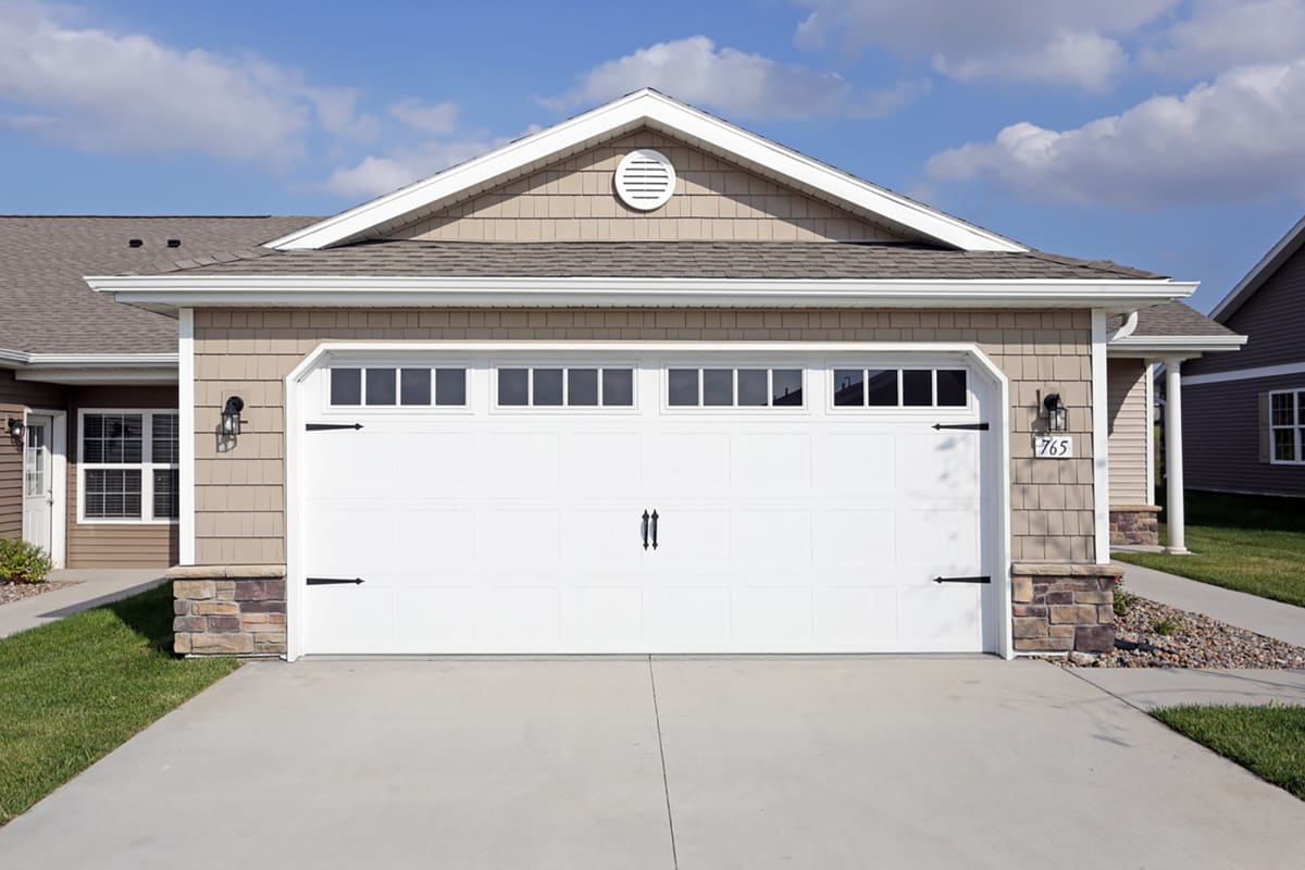 Waukee Iowa Redwood Waukee Douglas Parkway Apartment Rentals Photo and