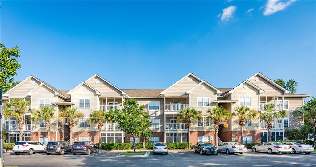 Photos and Video of Epson Oaks Apartments in Moncks Corner, SC