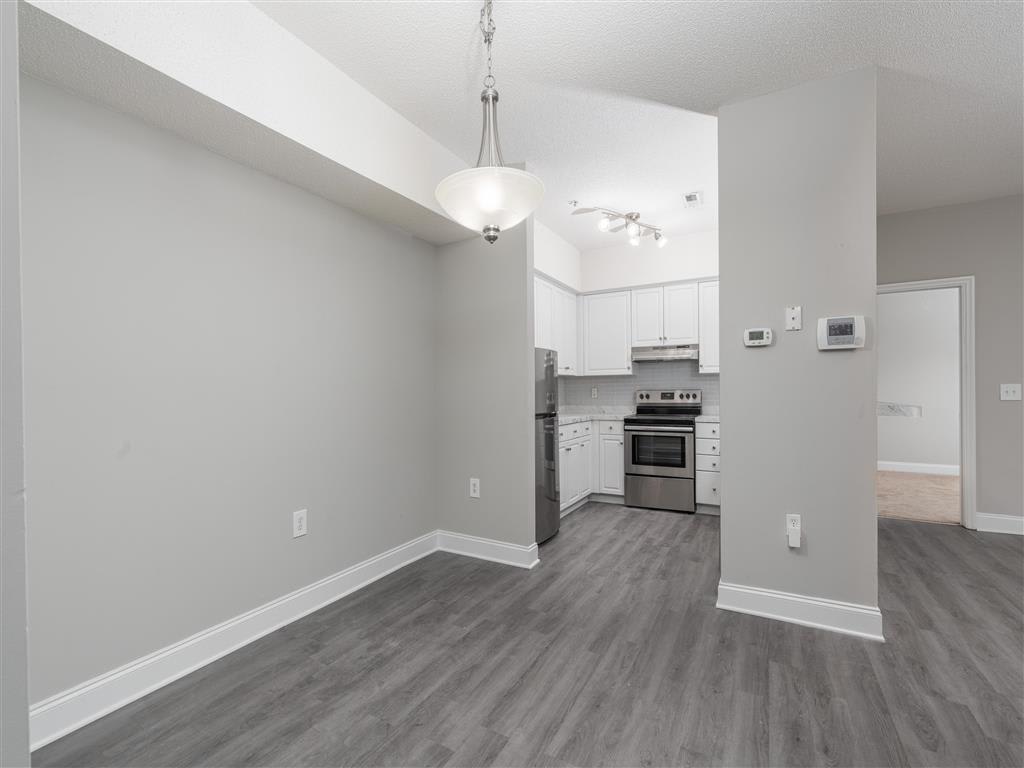 Photos and Video of Epson Oaks Apartments in Moncks Corner, SC