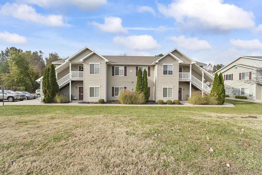 Apartments for Rent Carbondale, IL Storyboard on Black Diamond