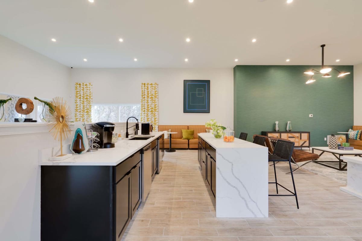 Apartments for Rent in Jeffersontown Station JTown