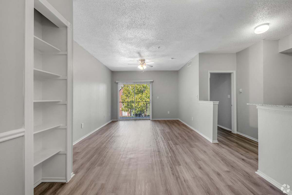 Carlton Court Apts apartment photo