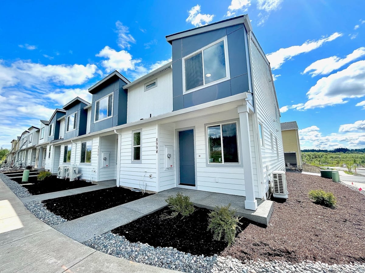 Townhomes for Rent in Camas, WA Thrive at Green Mountain Photo Gallery