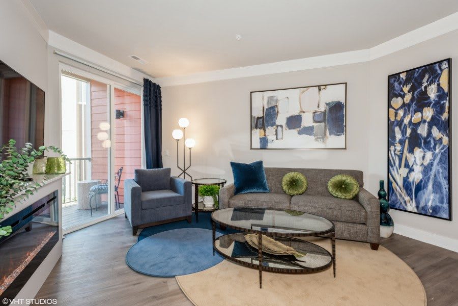 Apartments for Rent in DuPage County The Westlyn Photos