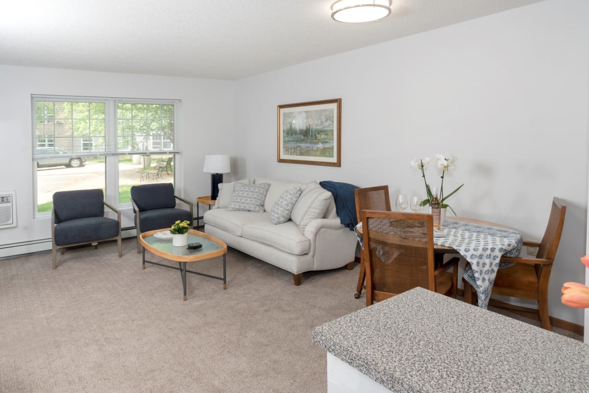 Mahtomedi Apartments for Rent Briarcliff Apartments Photos