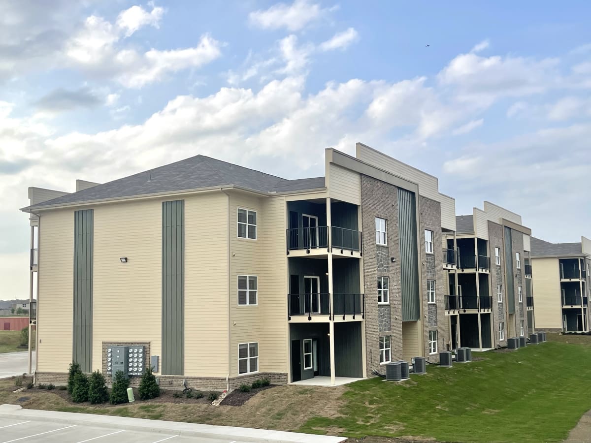 Photos and Video of Whitewing Flats in Princeton, TX