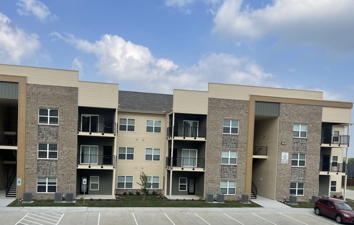 Photos and Video of Whitewing Flats in Princeton, TX