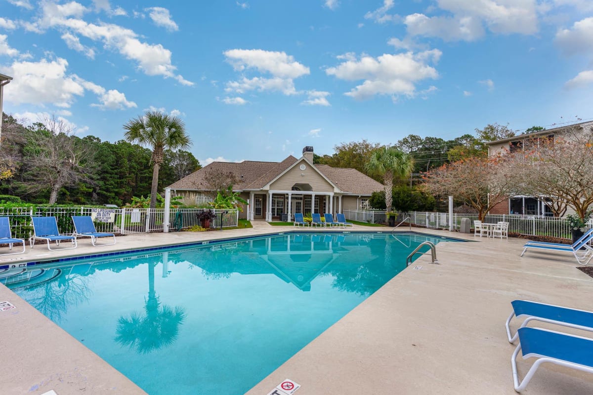 Apartments for Rent in Pawleys Island, SC Litchfield Oaks Photos