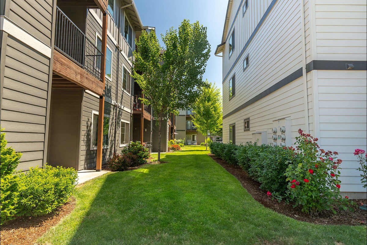 Apartments for Rent in Forest Grove, OR | Forestplace Apts