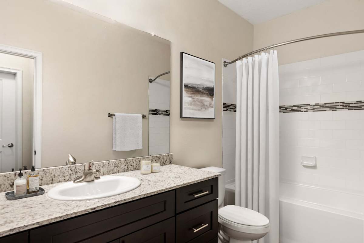 Photos of The Loop at 2800 in Sarasota, Florida
