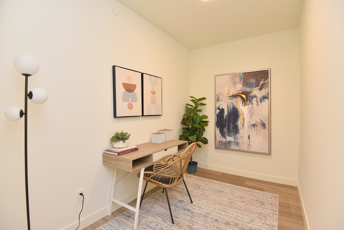 Property details for Roxy Apartments from The Effort Trust Company