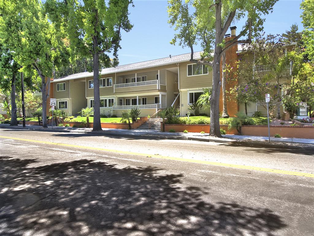 Apartments for Rent in Menlo Park, CA Laurel Grove Photos