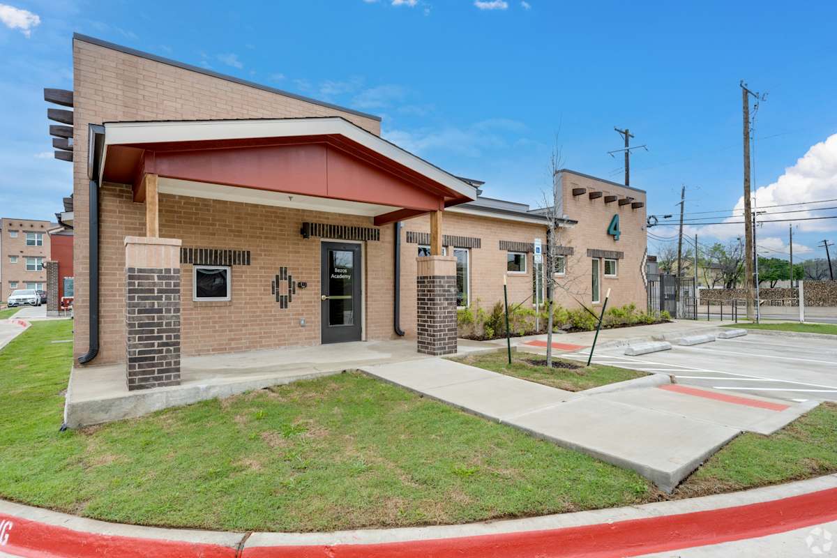 Kiva East (Lihtc# 21081) apartment photo