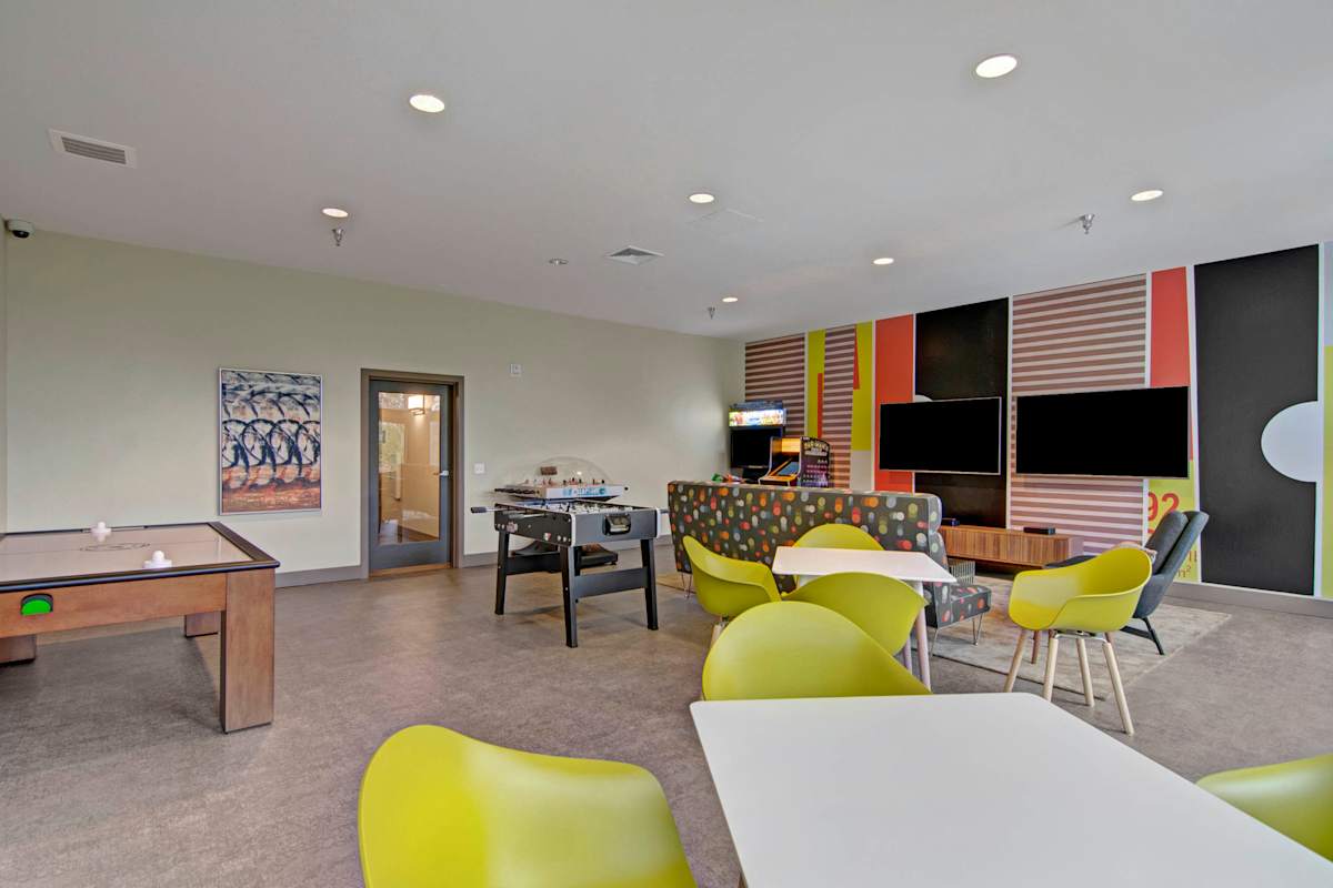 Echo Lake Apartments game room and lounge seating - Shoreline, WA