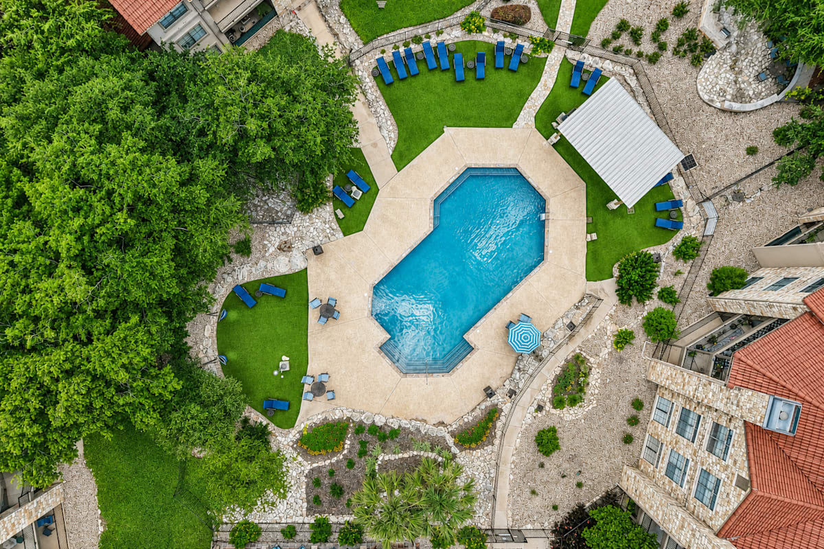 Waters Edge Apartment Homes pool aerial view - Georgetown, TX