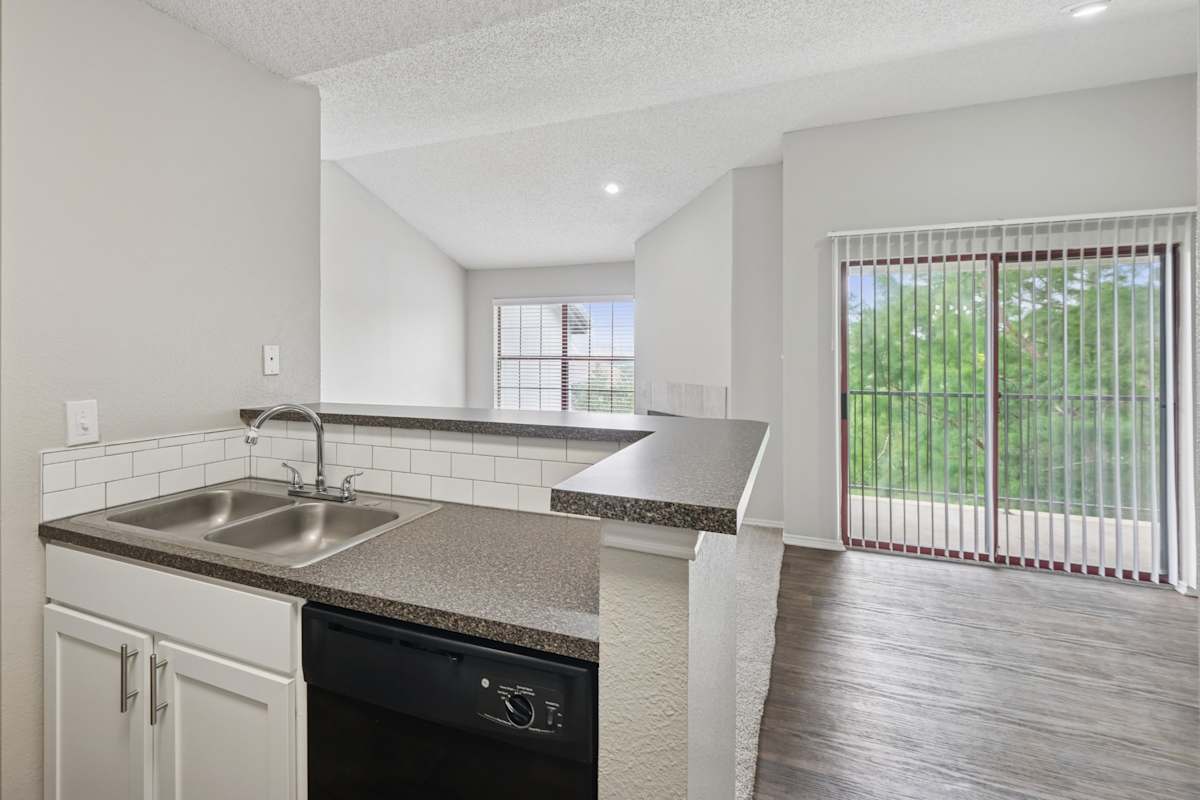 Property details for Jefferson Place in Irving, TX