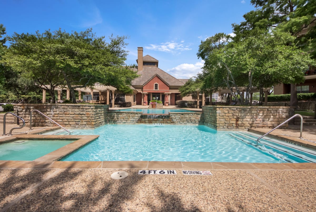 Photos and Video of Jefferson Place in Irving, TX