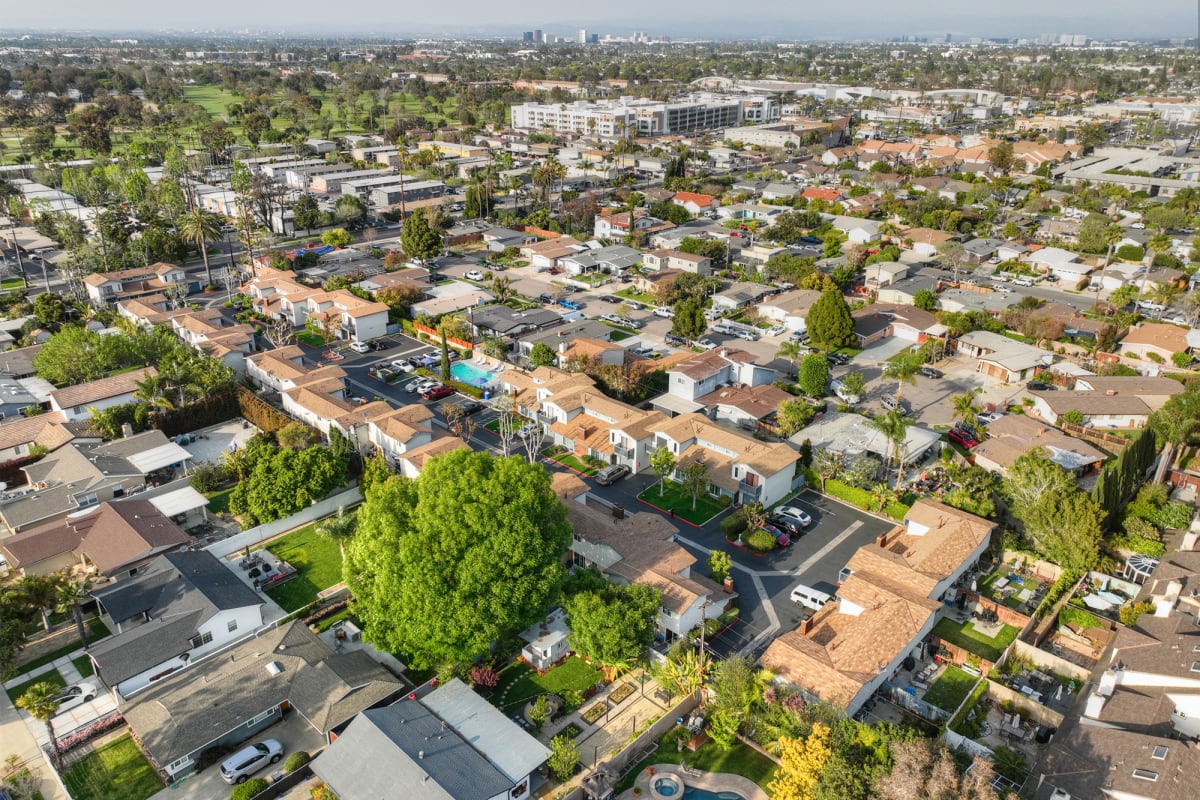 Photos and Video of Fox Hollow Village Townhomes in Costa Mesa, CA