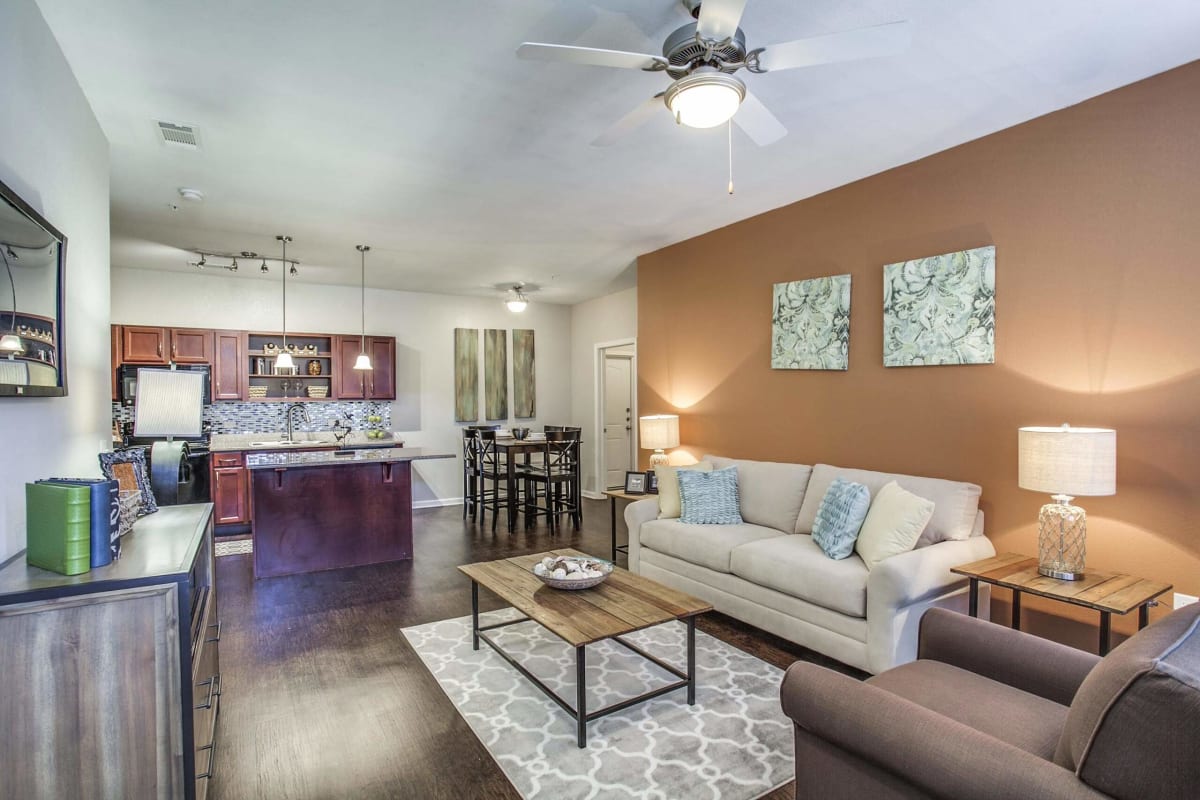 Apartments for Rent in Stone Oak, San Antonio Overlook