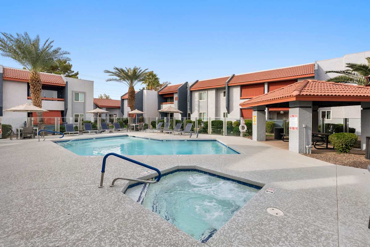 Swimming pool and spa at West 35th Apartments.