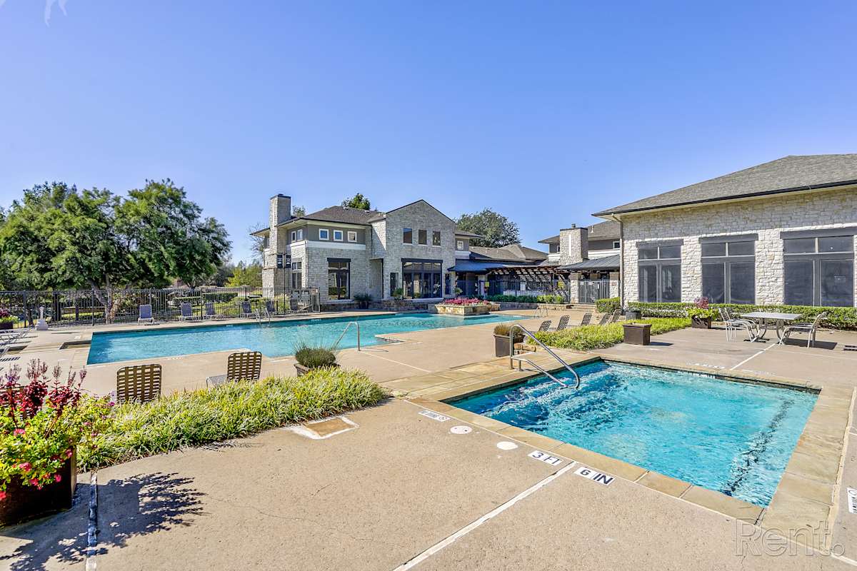 Cypress Lake At Stonebriar Apartments apartment photo
