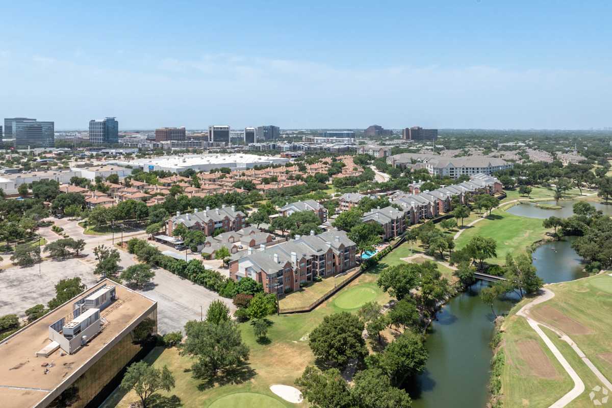 Turnberry Isle Apts apartment photo